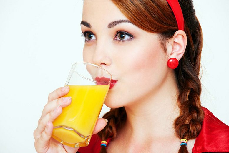 Giảm cân bằng cách uống nước
