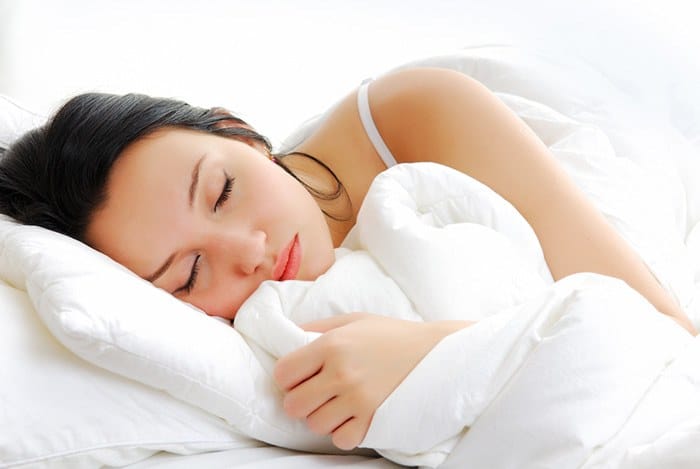 ngủ đúng giờ tránh căng thẳng mệt mỏi