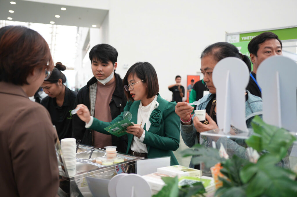 khách hàng tại Cafe Show 2025