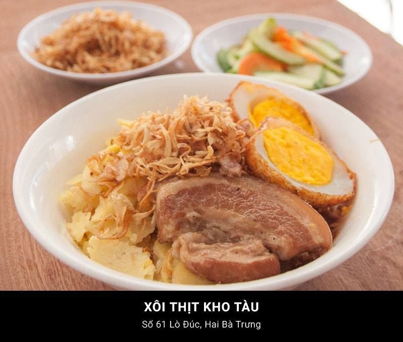 Ăn Sáng Hà Nội: Những Món Quen Thuộc Của Người Thủ Đô 8 Bát xôi xéo thịt kho tàu trứng chiên vàng ươm phủ ngập hành phi thơm nức ăn kèm dưa góp tại 61 Lò Đúc Hà Nội